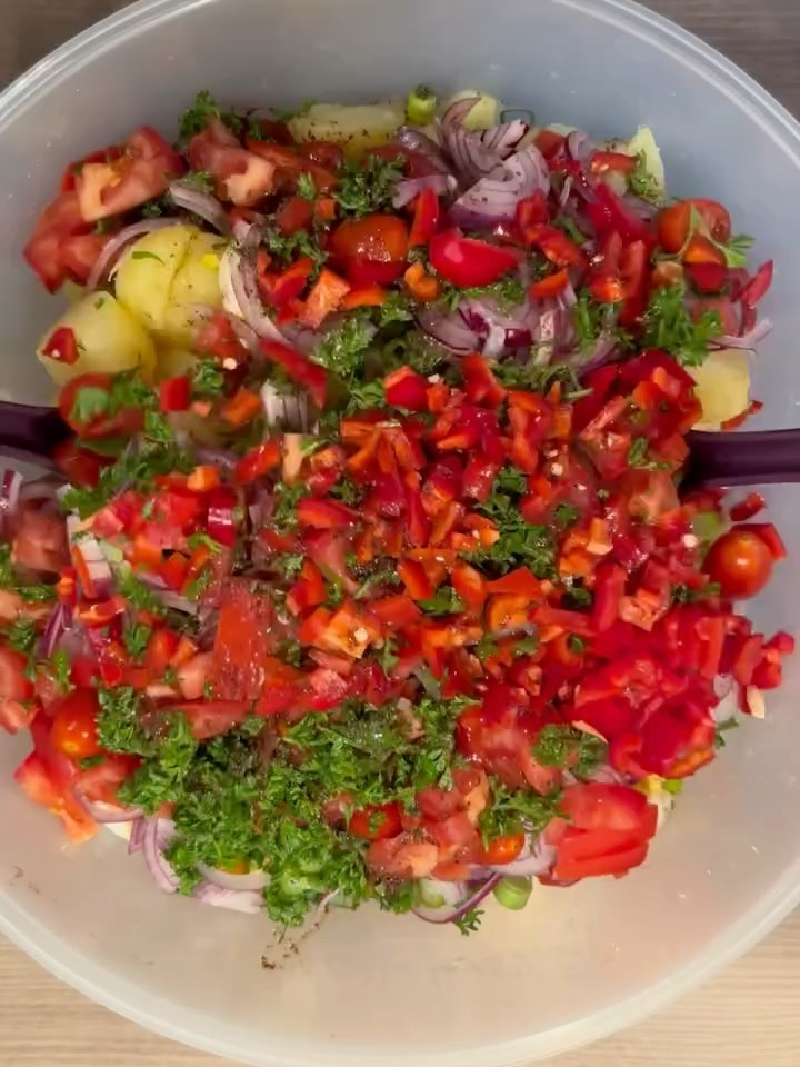 Potato Salad (Salad Sibzamini)