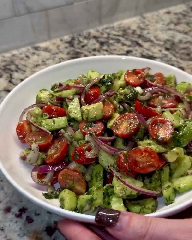 Fresh Avocado Salad